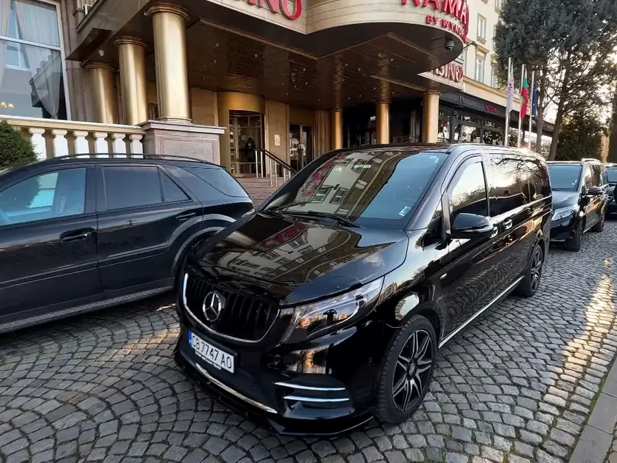 Mercedes V-Class outside a hotel