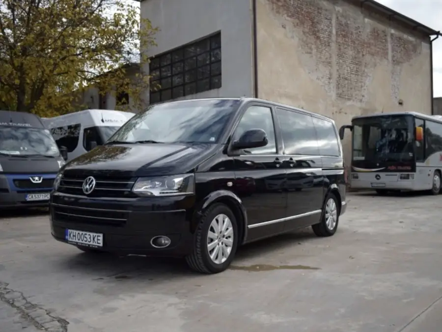 Black VW Transporter, front view